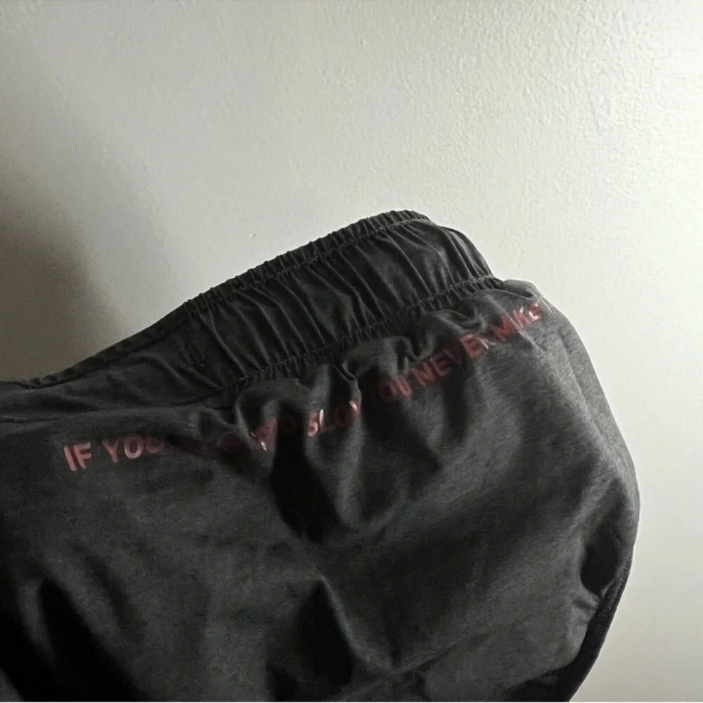 Rhône Black Mako Shorts M